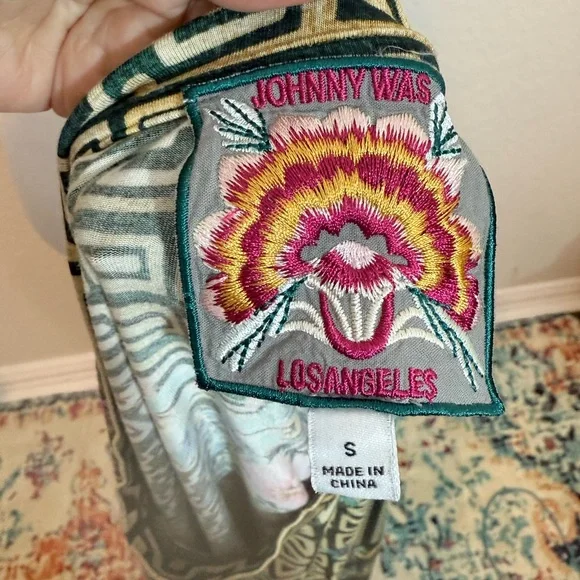 Johnny Was Multicolor Floral Geometric Short Sleeve Top Crew Neck - Picture 4 of 6